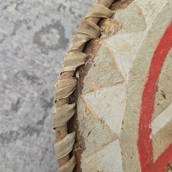 Authentic African Maasai Shield 25 Inches Long x 16 inches Wide Tan Red White - Picture 6 of 12